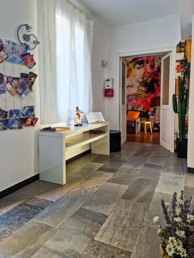 Casa Acquario Centro Mamaisongenova المظهر الخارجي الصورة